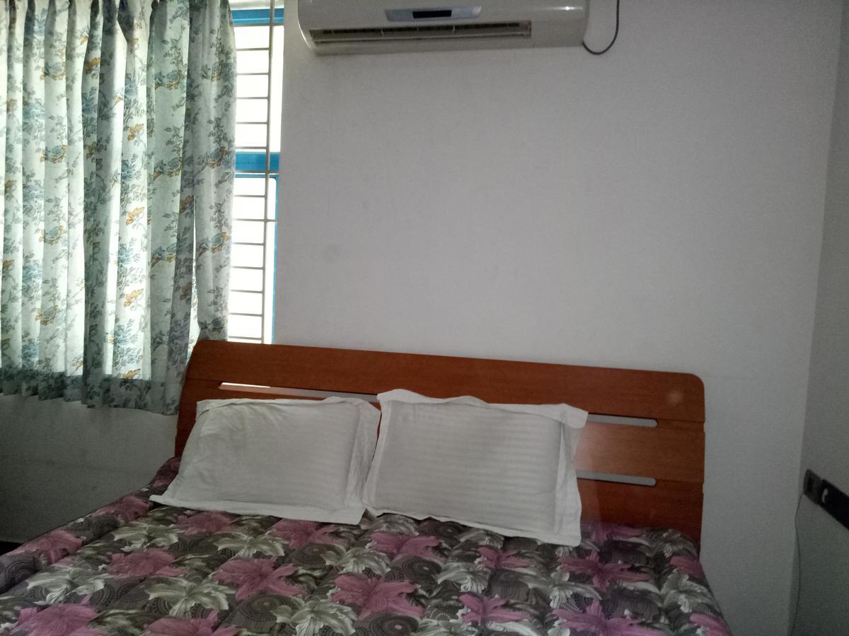 Grand International Hotel Erode Buitenkant foto