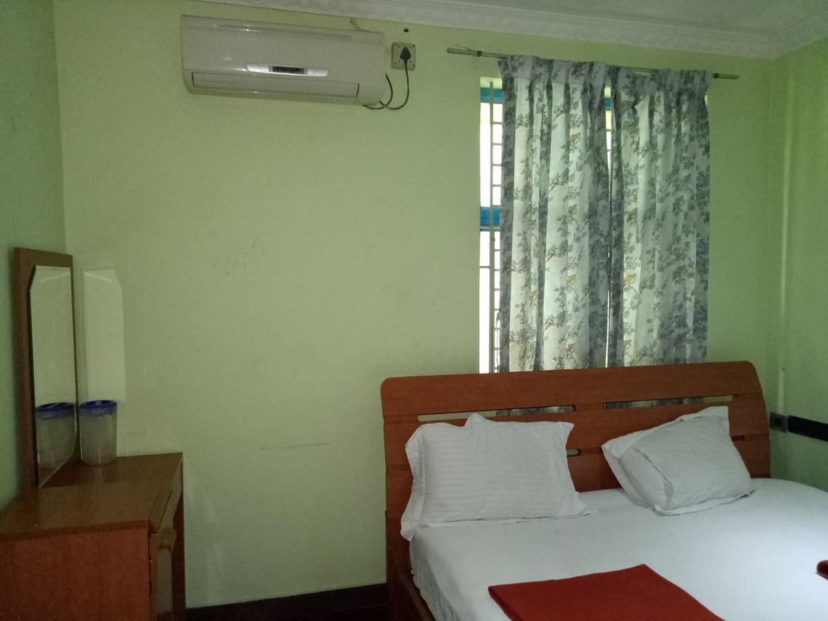 Grand International Hotel Erode Buitenkant foto