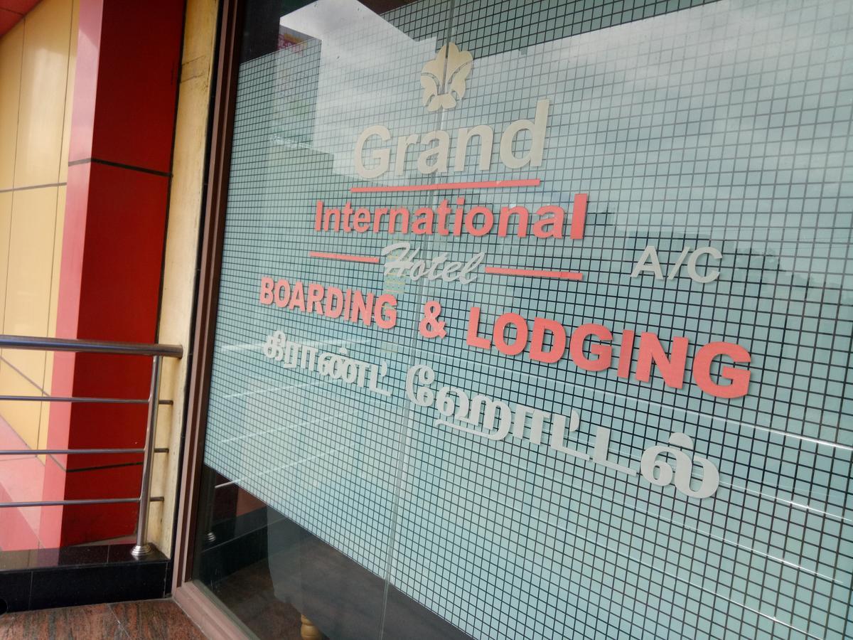 Grand International Hotel Erode Buitenkant foto