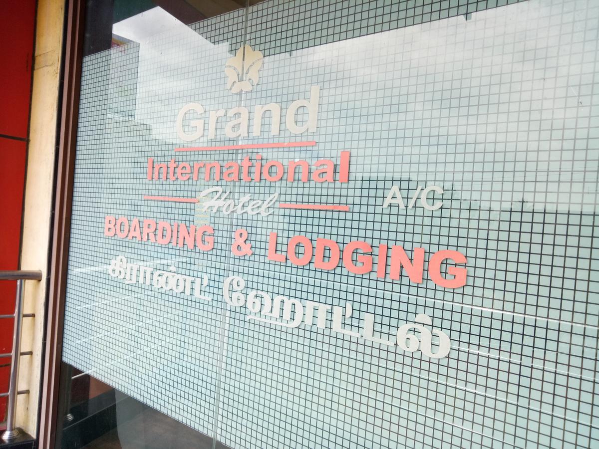 Grand International Hotel Erode Buitenkant foto
