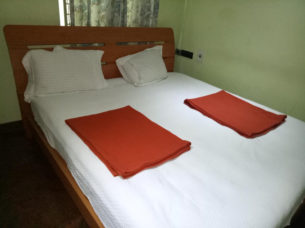 Grand International Hotel Erode Buitenkant foto